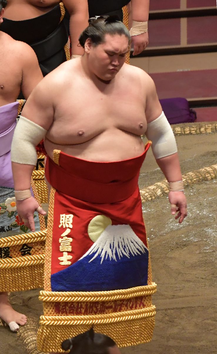 【大相撲徳俵】どん底を耐えた支援者との絆 照ノ富士、いざ綱取りへ（産経新聞） – Yahoo!ニュース – Yahoo!ニュース